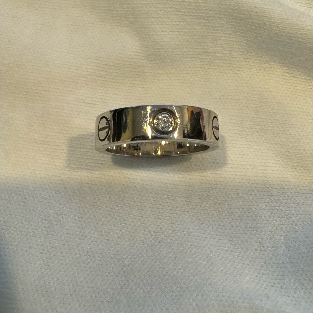 Cartier LOVE white gold and diamond ring. - Picture 4 of 8